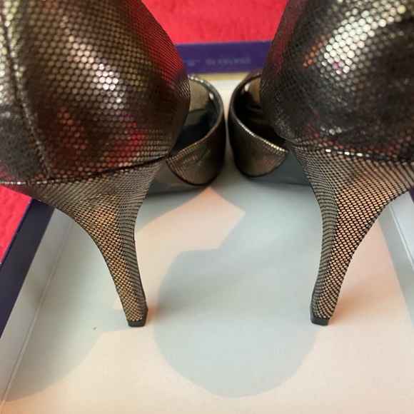 Bronze Leather Heels. - Picture 4 of 5